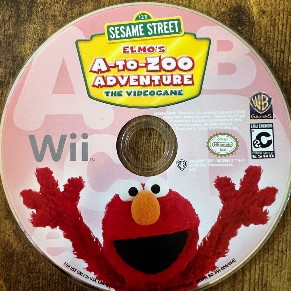 Sesame Street Elmo's A-to-Zoo Adventure Nintendo Wii 2010 Game Only